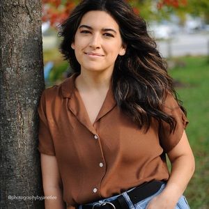 Meet your Posher, Olivia